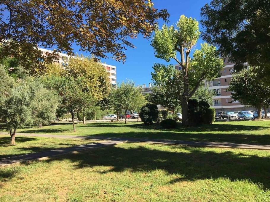 St Velodrome 3 Chambres Parking 8 Couchages Neuf Marseille Bagian luar foto