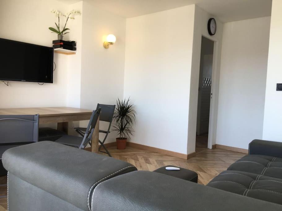 St Velodrome 3 Chambres Parking 8 Couchages Neuf Marseille Bagian luar foto
